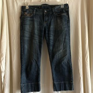 Express jean Capri pants.